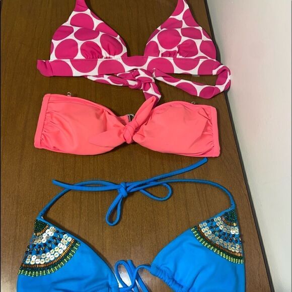 Bundle of 3 Victoria secret bikini tops size small - Picture 1 of 7